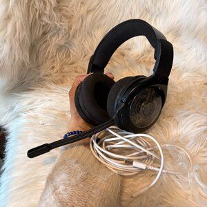 : Semi-Transparent Gaming Headset + LED Glow – CA$45 🔥